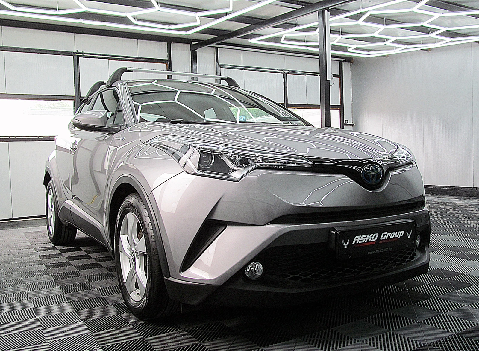 Toyota C-HR  HYBRID/ KEYLESSGO/ КАМЕРА /BIXENON/СОБСТВЕН ЛИ-Г - изображение 3
