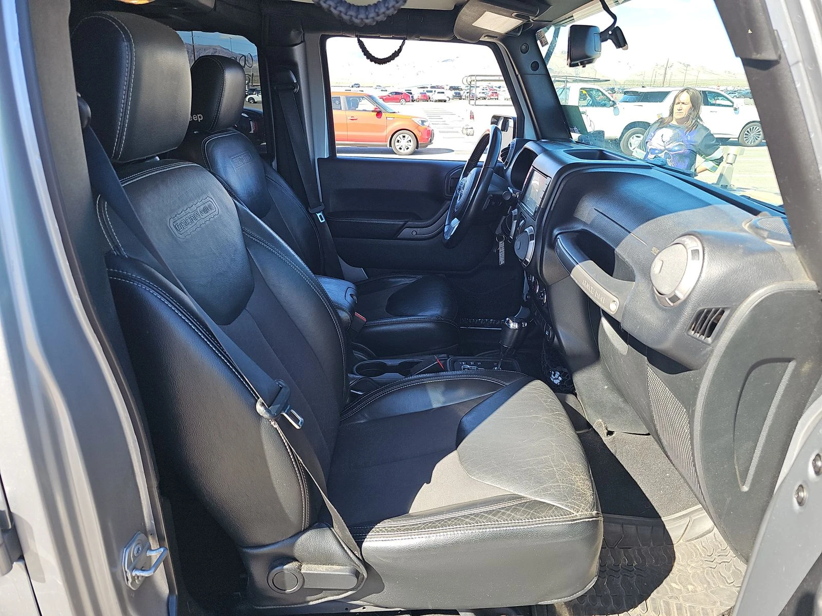 Jeep Wrangler Unlimited Freedom Edition | Mobile.bg   11