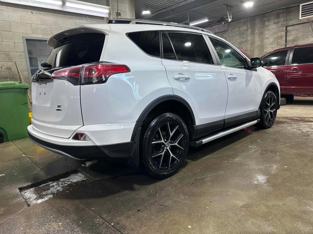 Toyota Rav4 * SE * CARFAX *    | Mobile.bg   4