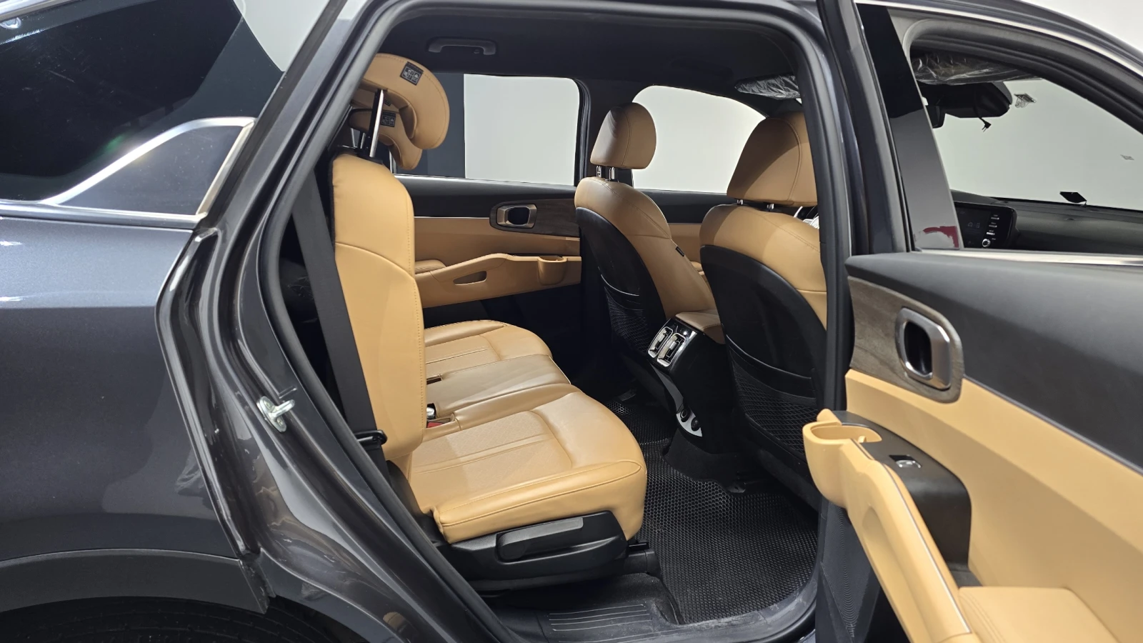 Kia Sorento 2.2CRDI/4x4/Пълна сервизна !!! - изображение 8