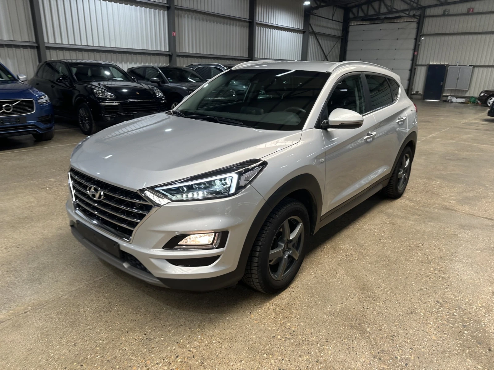 Hyundai Tucson, снимка 13 - Автомобили и джипове - 53780372