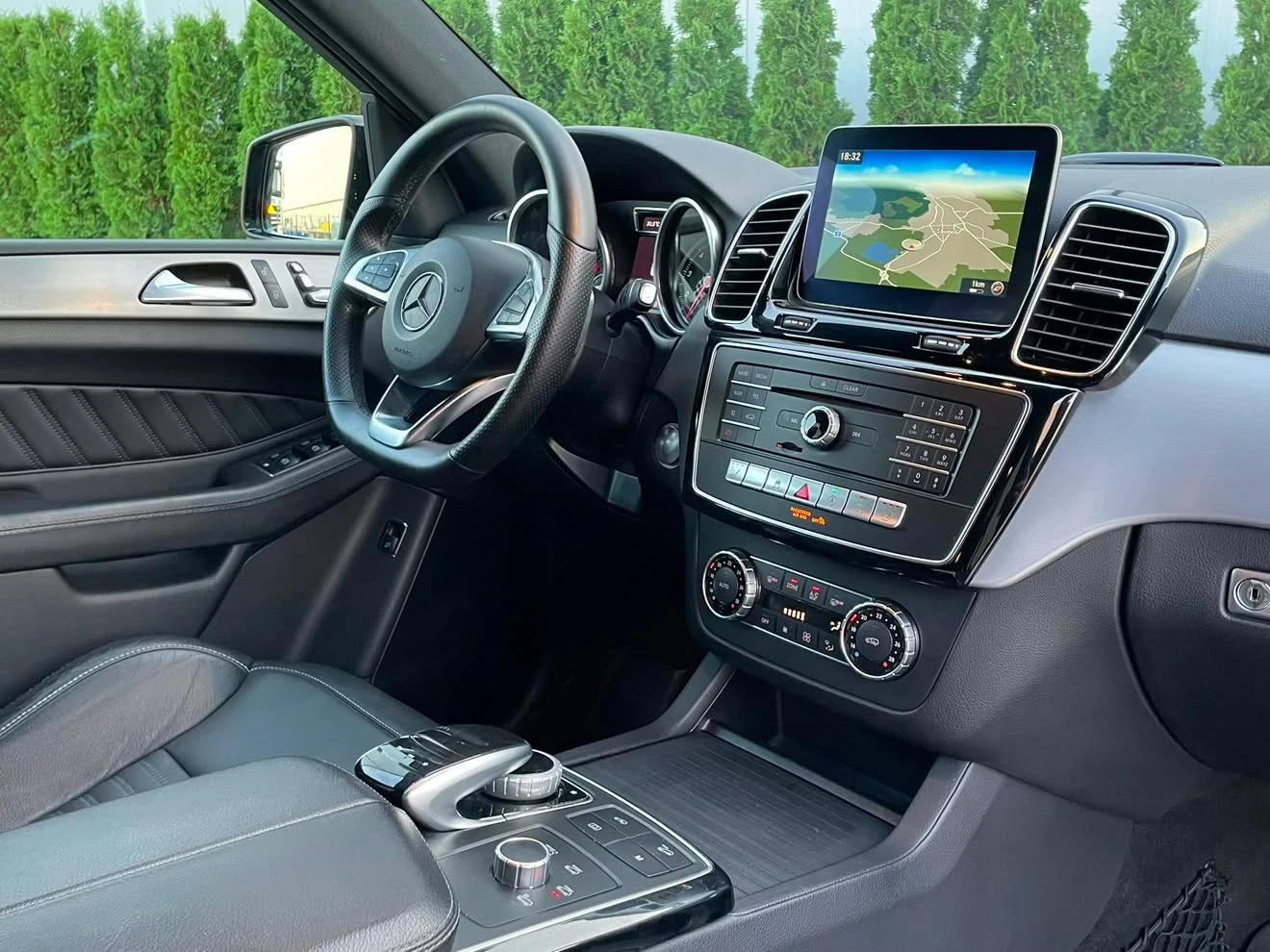 Mercedes-Benz GLE 43 AMG, снимка 13 - Автомобили и джипове - 55501700