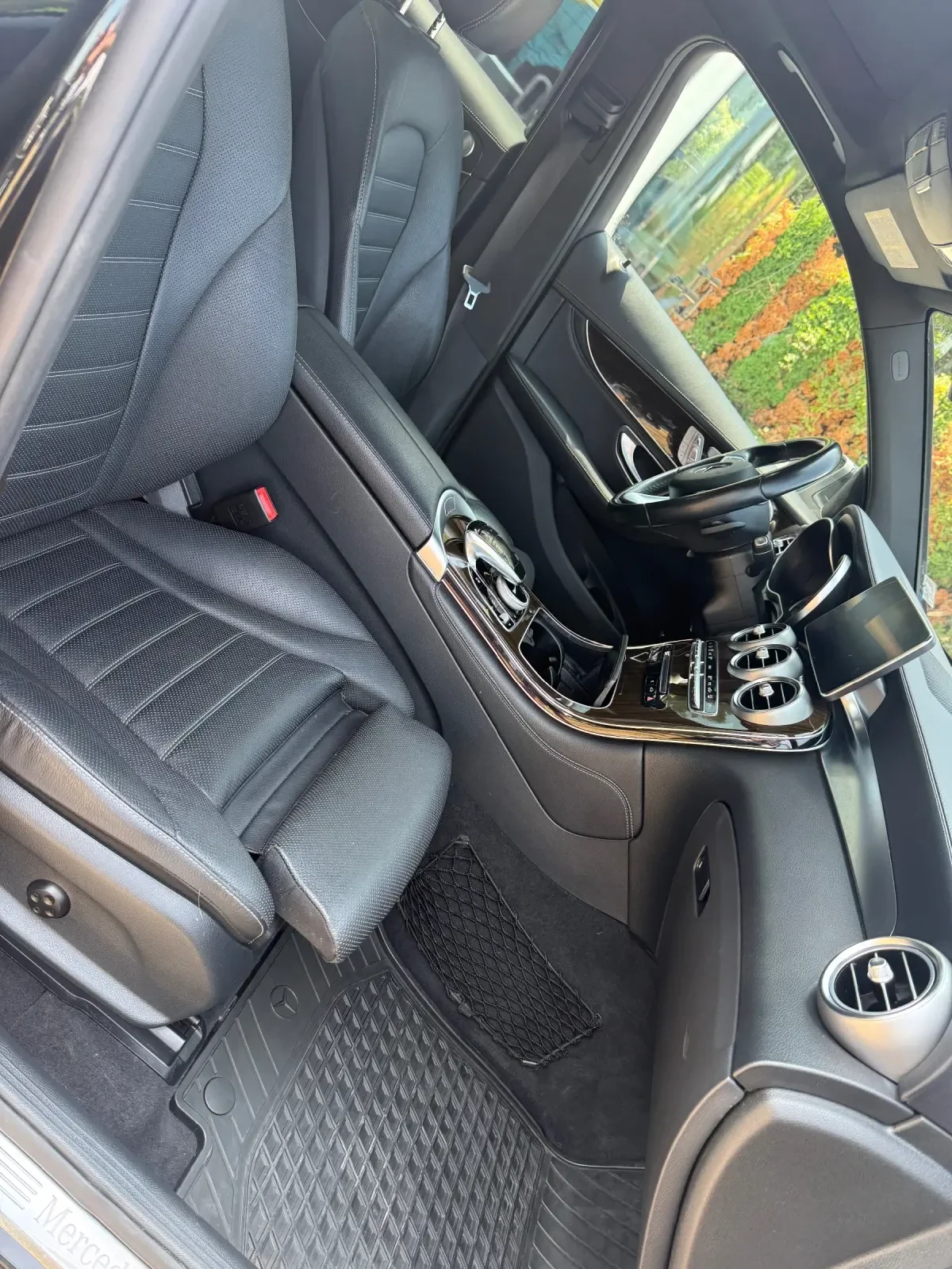 Mercedes-Benz GLC 300 4MATIC, снимка 15 - Автомобили и джипове - 55823517