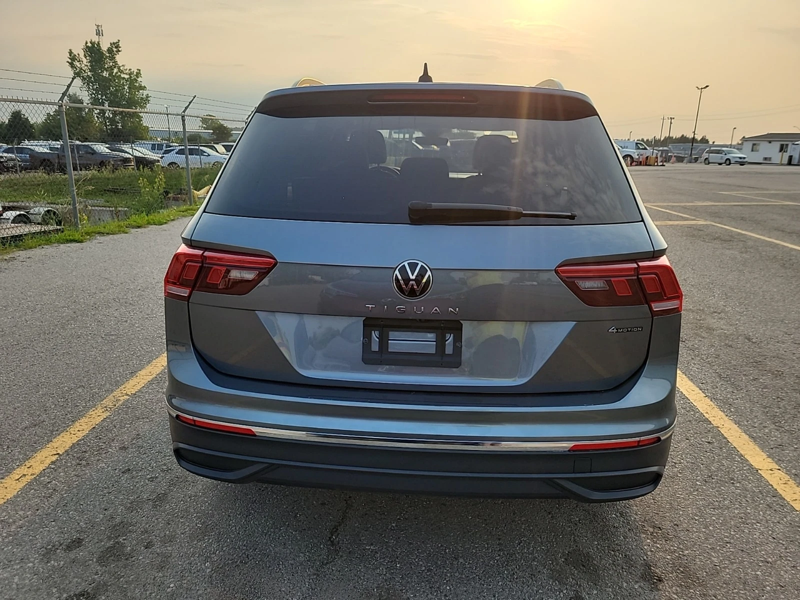 VW Tiguan * 4motion Comfortline * CARFAX * ФИНАНСИРАНЕ, снимка 16 - Автомобили и джипове - 55995549