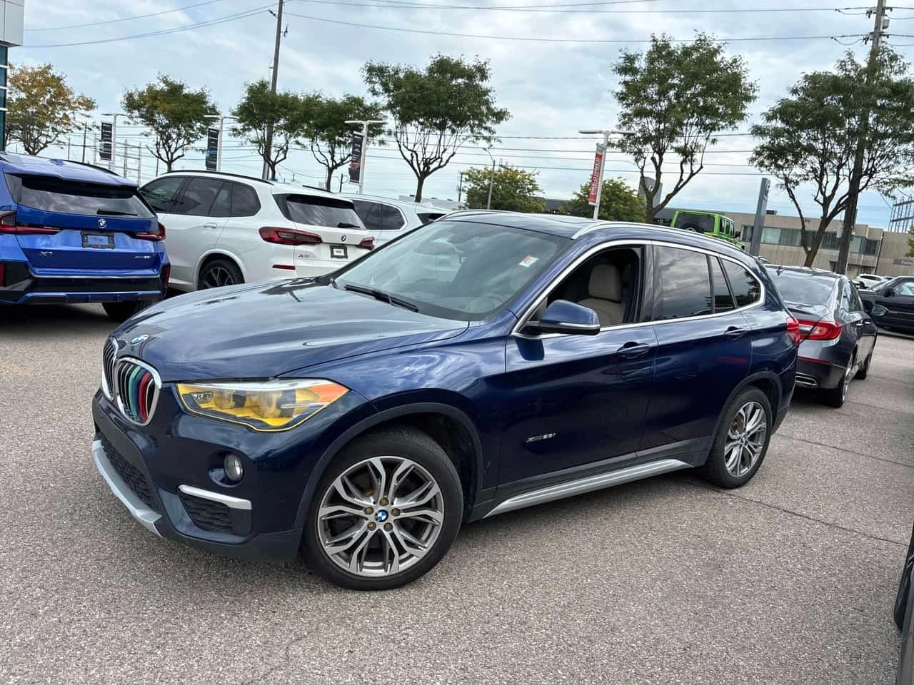 BMW X1 * xDrive28i * CARFAX * ОПЦИЯ ЗА ФИНАНСИРАНЕ, снимка 2 - Автомобили и джипове - 56194049