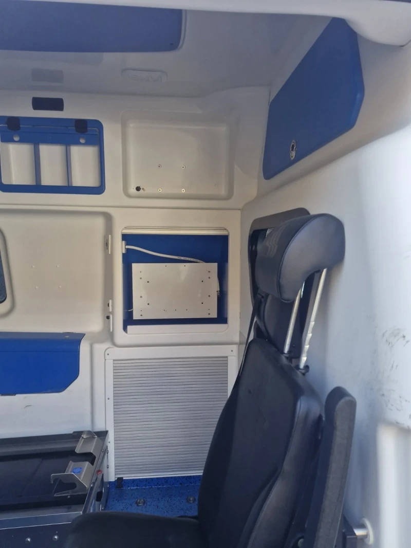 Ford Transit Custom ЛИНЕЙКА, снимка 4 - Бусове и автобуси - 53306735