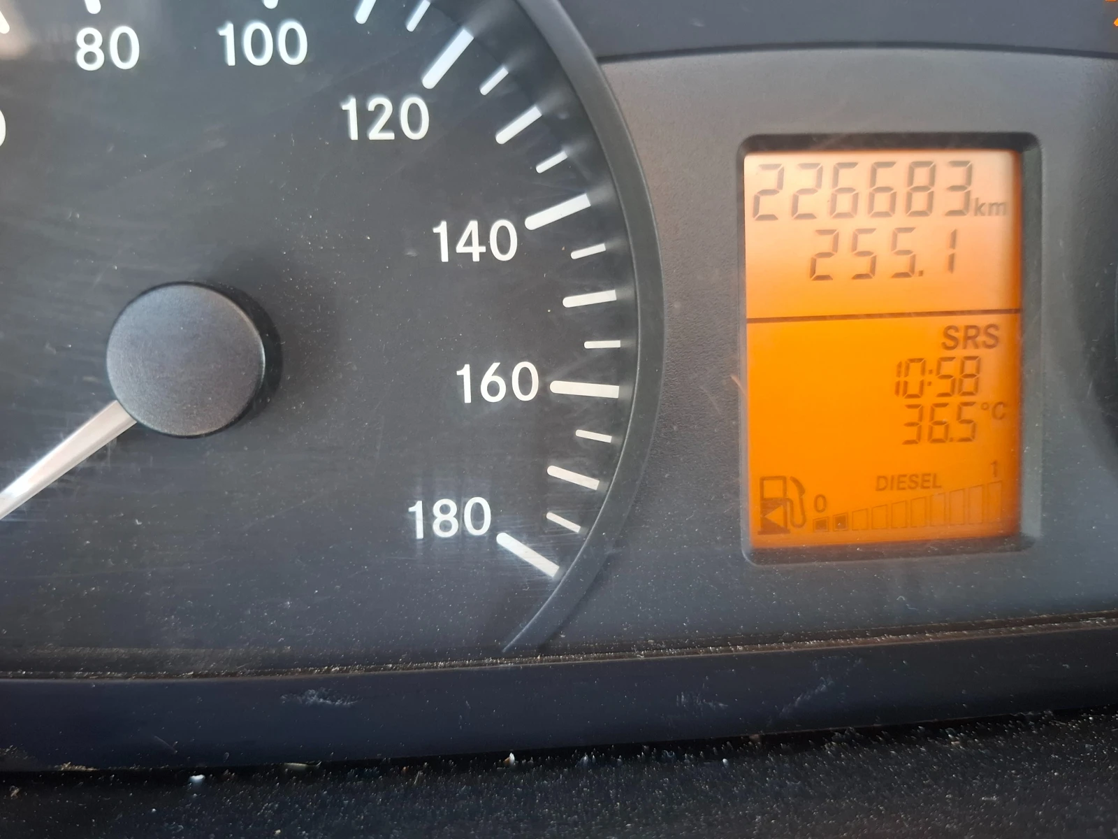 Mercedes-Benz Sprinter 411 самосвал с климатик, снимка 15 - Бусове и автобуси - 55606995