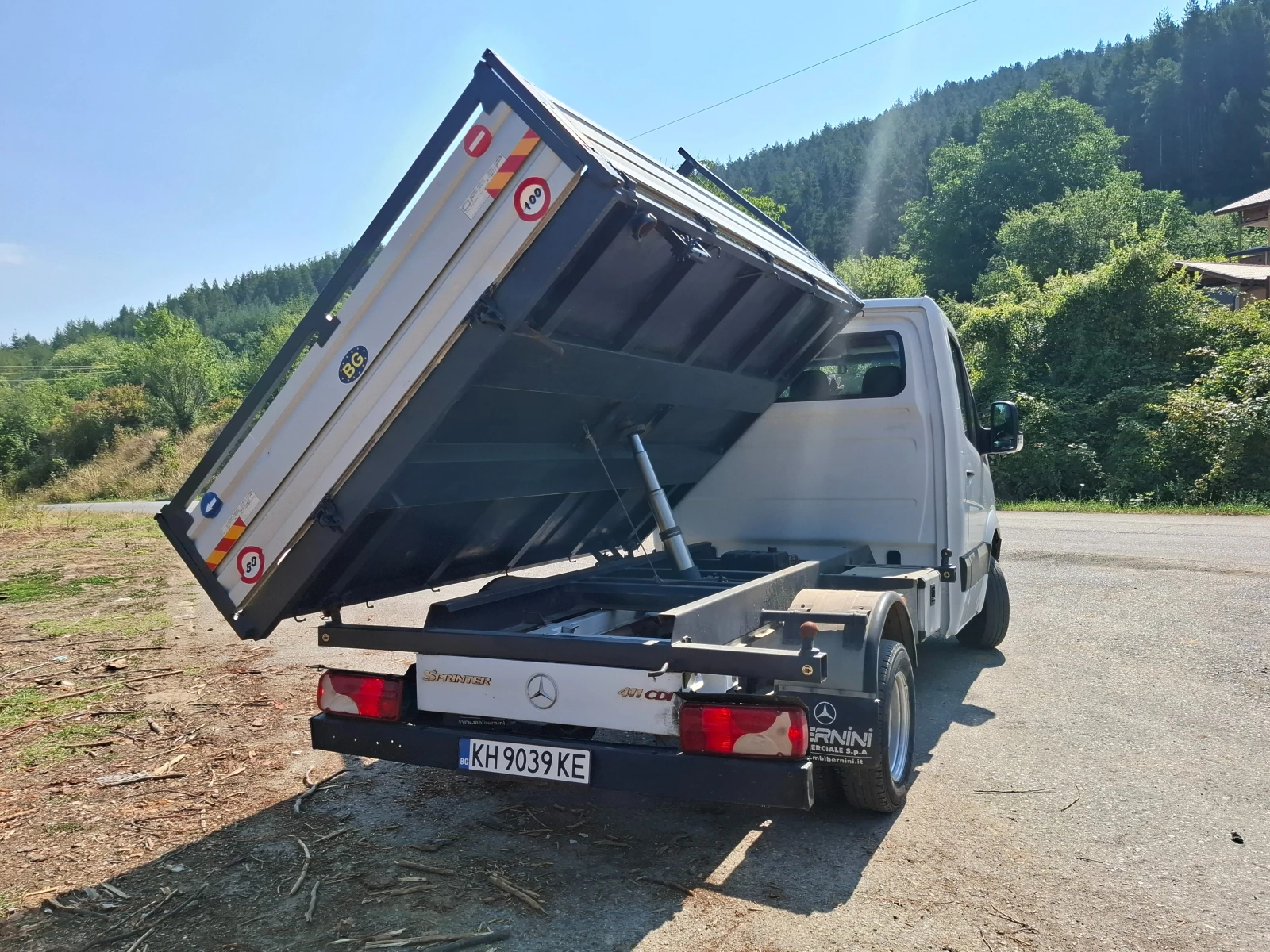 Mercedes-Benz Sprinter 411 самосвал с климатик, снимка 13 - Бусове и автобуси - 55606995