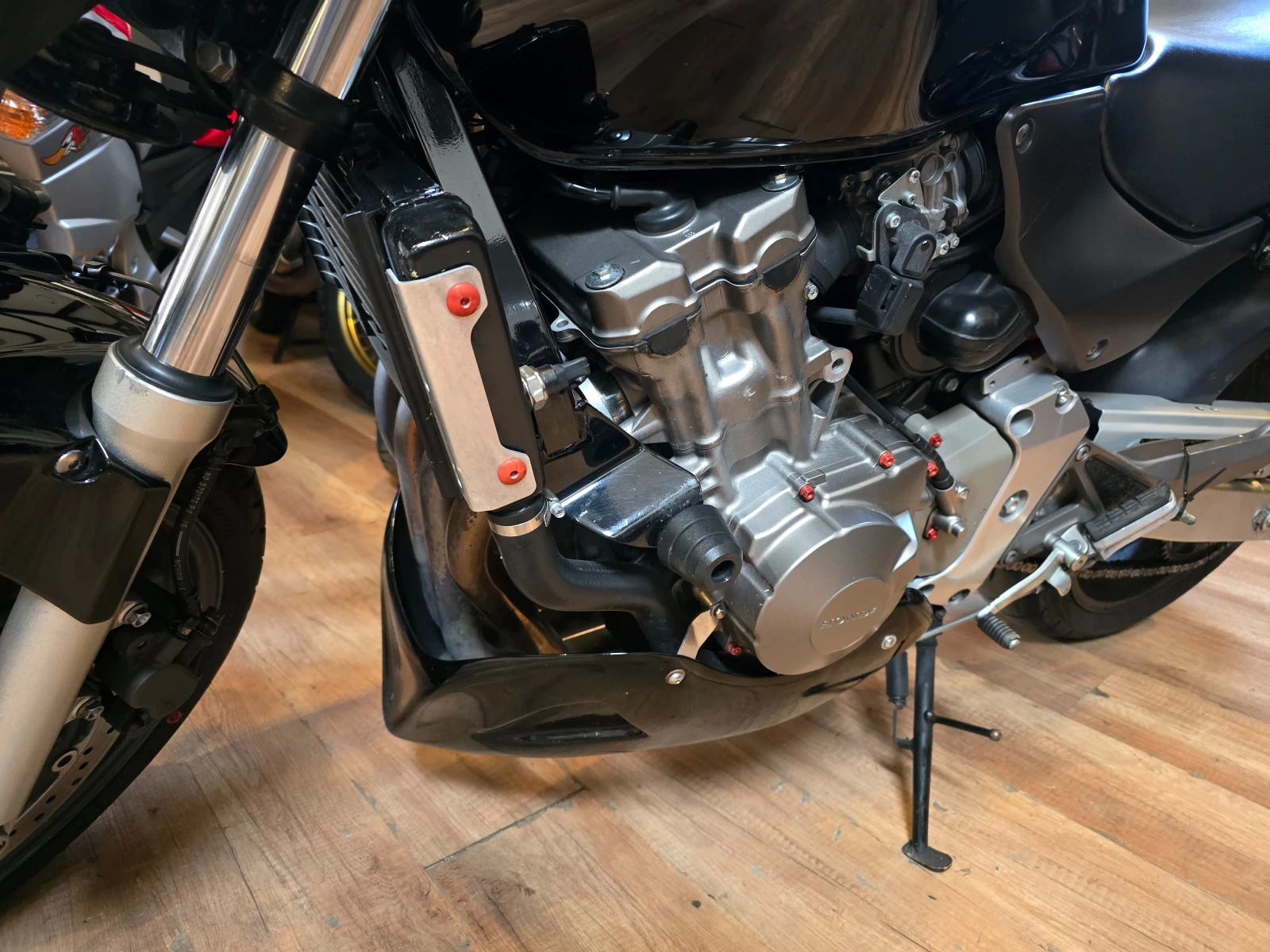 Honda Hornet 600 - изображение 6