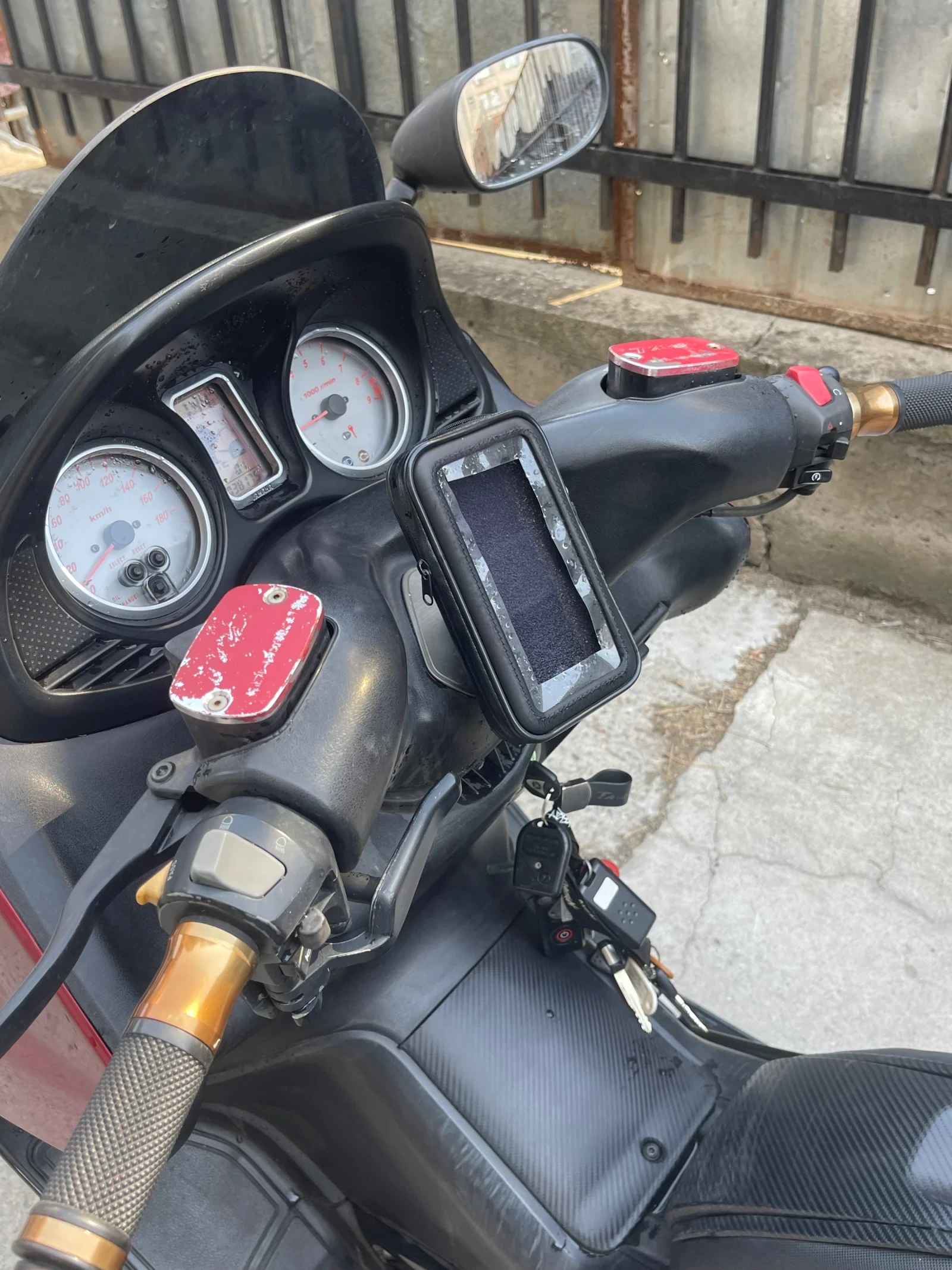 Yamaha T-max  - изображение 4