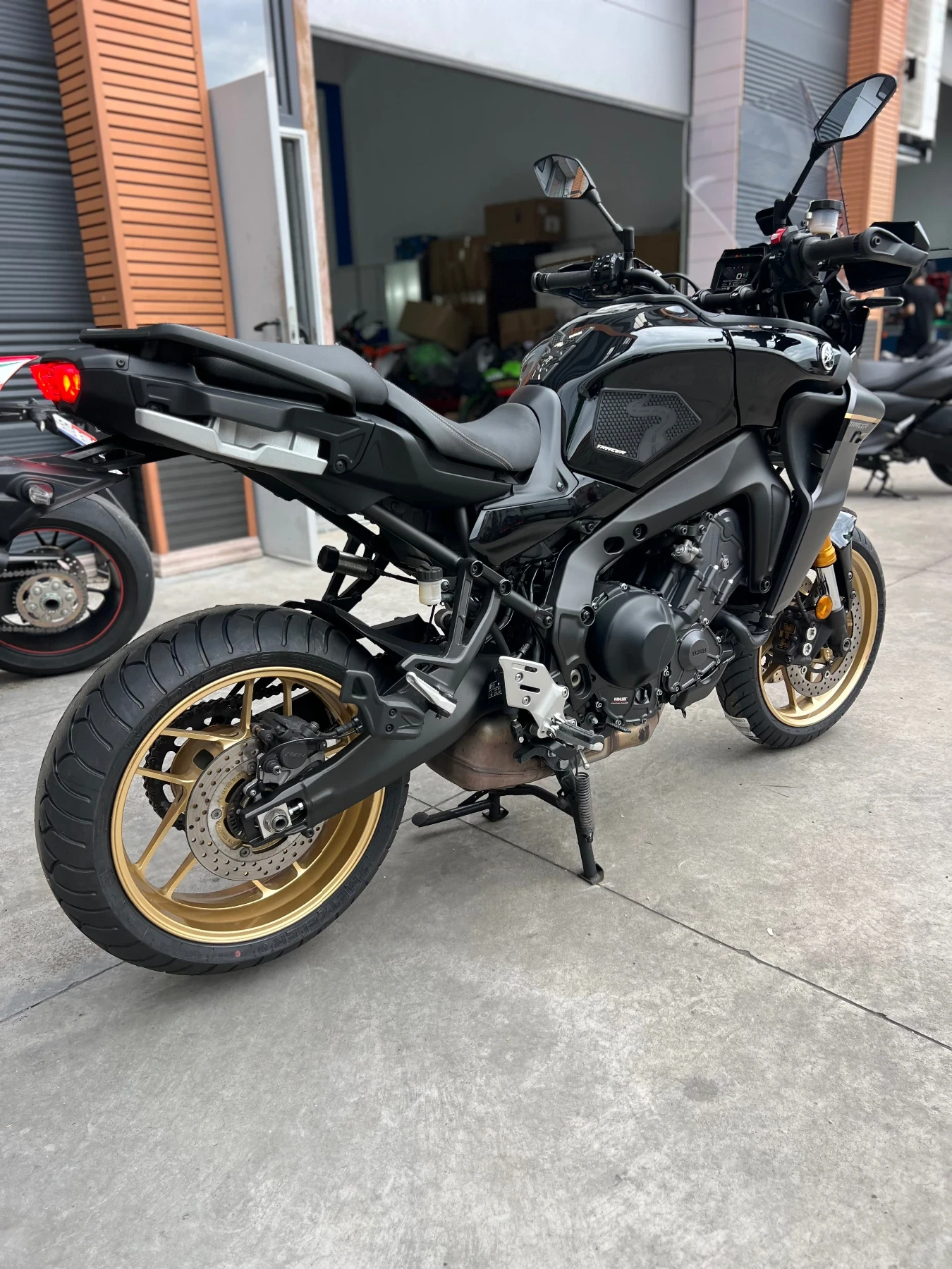 Yamaha Mt-09 Tracer 900GT, снимка 12 - Мотоциклети и мототехника - 54947382
