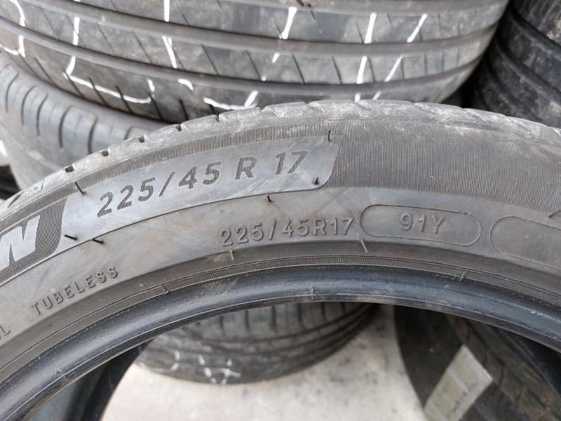 Гуми Летни 225/45R17, снимка 7 - Гуми и джанти - 36274751