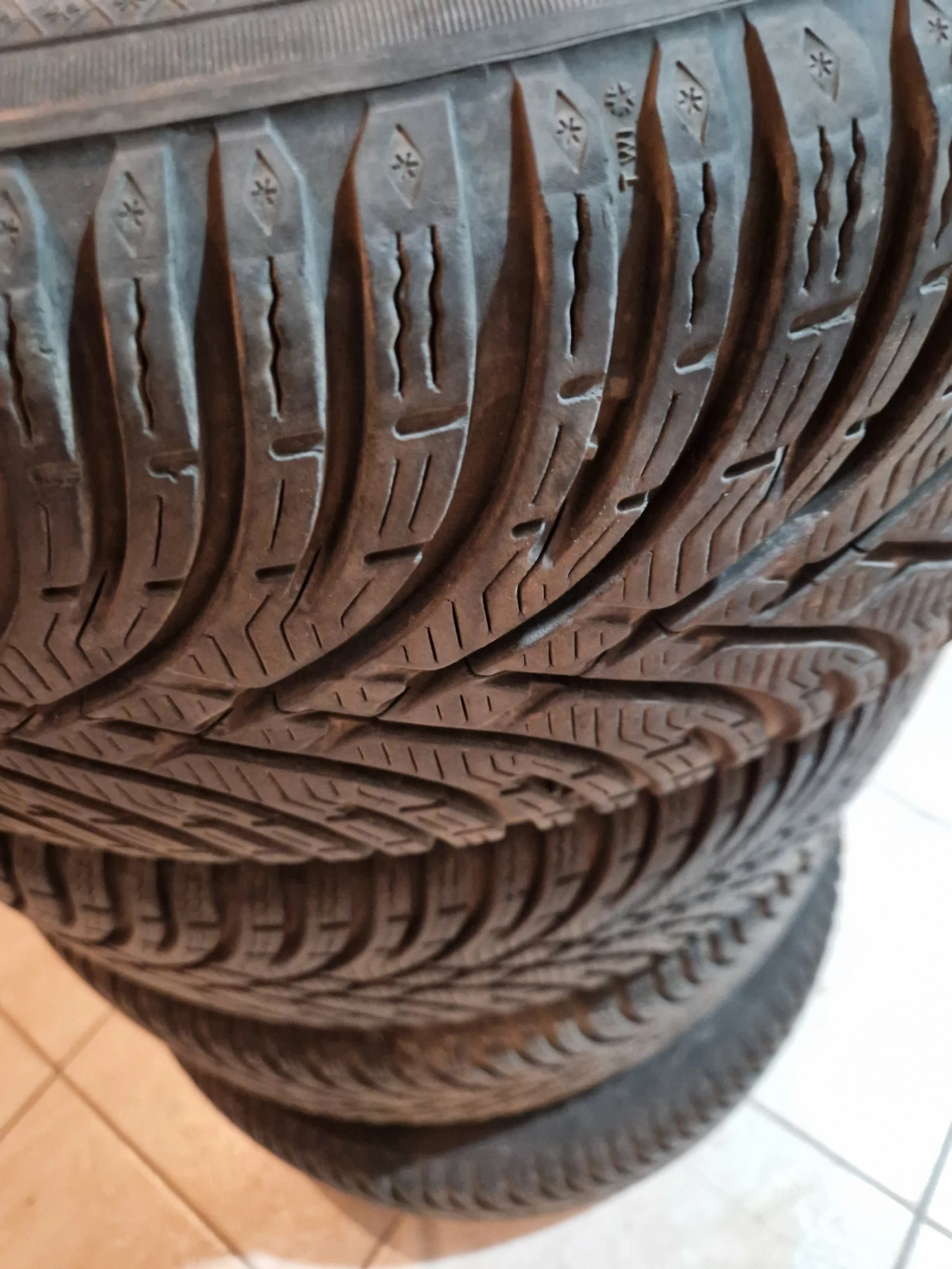    205/55R16  VW Passat | Mobile.bg   6