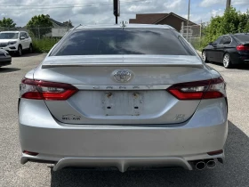 Toyota Camry SE, снимка 3