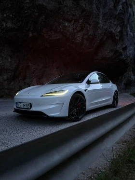 Tesla Model 3 Highland Performance, снимка 1