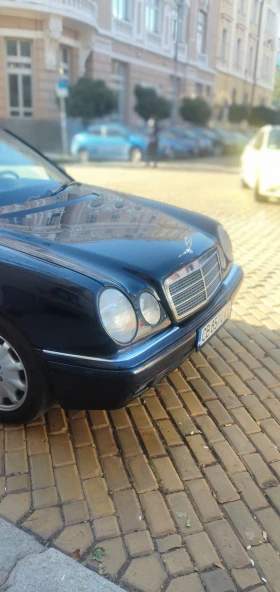 Обява за продажба на Mercedes-Benz E 280 Може бартер предложете цена ~6 700 лв. - изображение 1