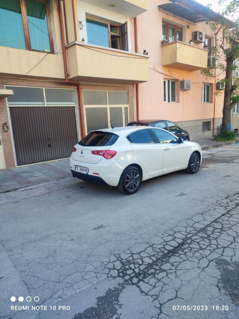 Alfa Romeo Giulietta 1.4 T-Jet, снимка 4 - Автомобили и джипове - 48638740