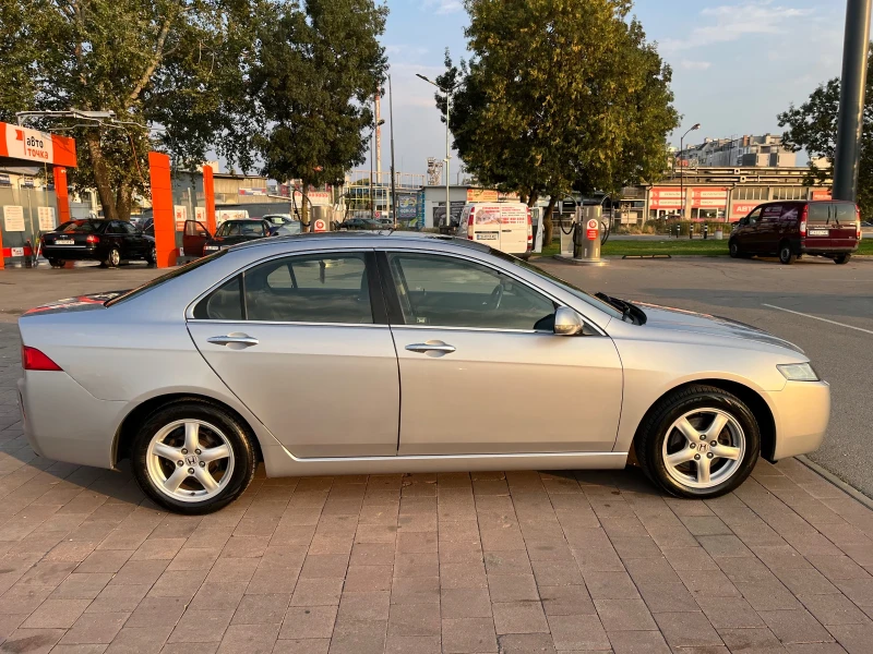 Honda Accord EXECUTIVE, снимка 7 - Автомобили и джипове - 47929141