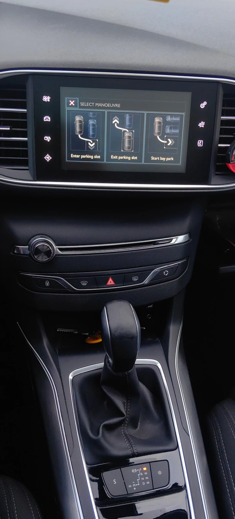 Peugeot 308 1.2i alure automat, снимка 10 - Автомобили и джипове - 48342128