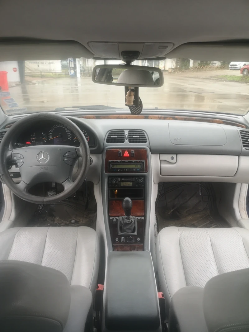 Mercedes-Benz CLK, снимка 9 - Автомобили и джипове - 48430615