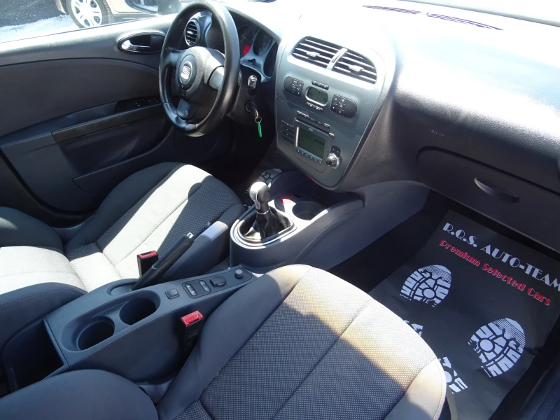 Seat Leon 1.6i 102kc 5вр. Style (MY09), снимка 14 - Автомобили и джипове - 50767911