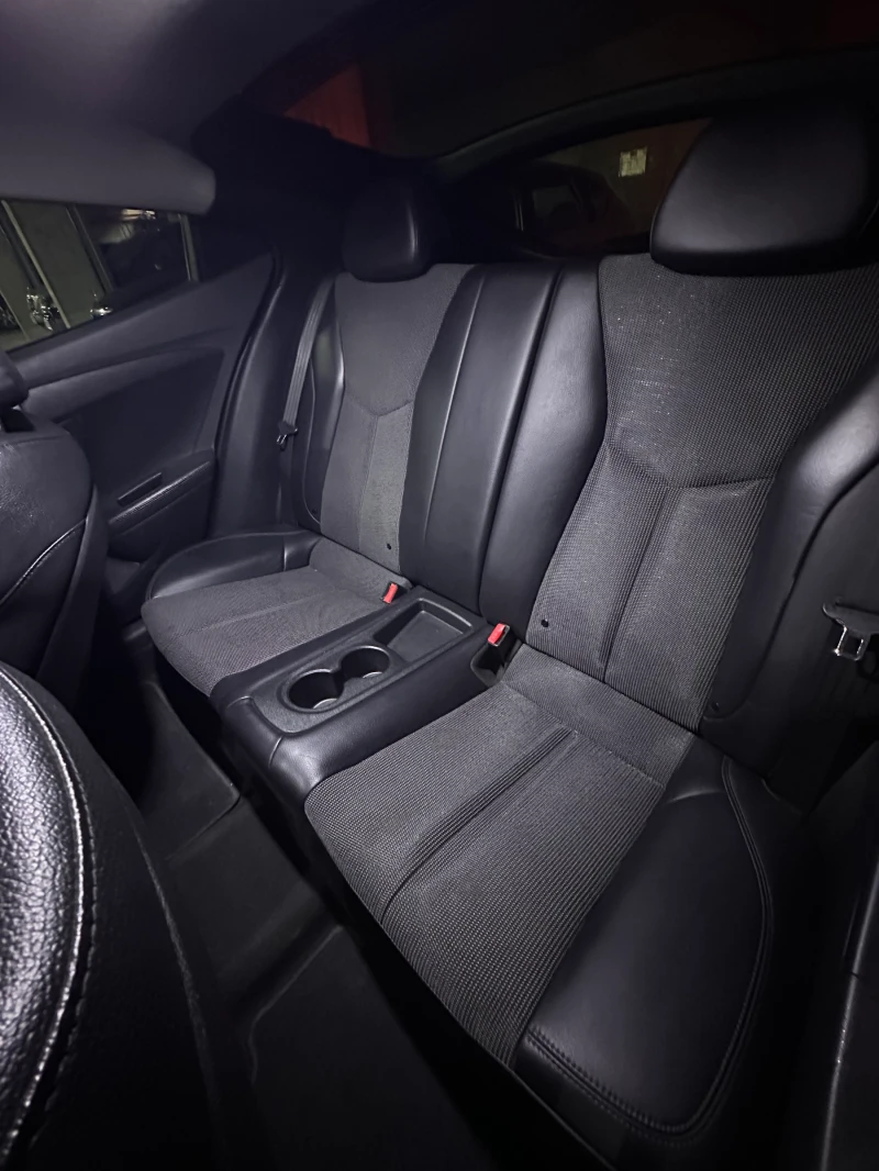 Hyundai Veloster , снимка 6 - Автомобили и джипове - 52387608