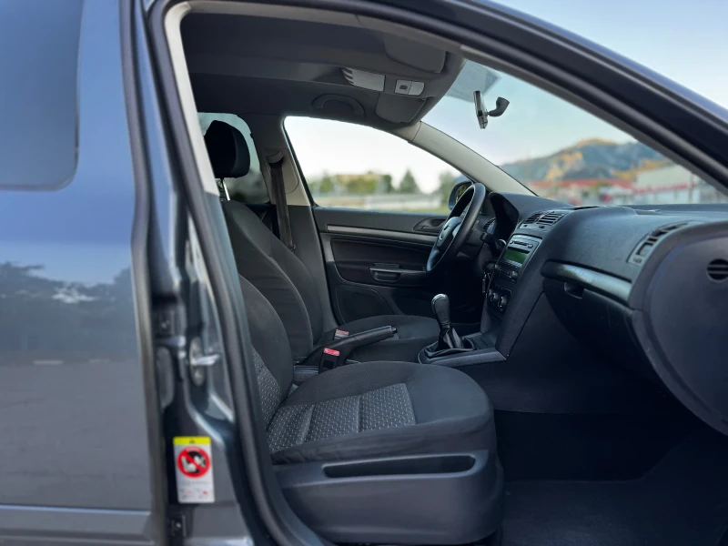 Skoda Octavia 1.9TDI/ИТАЛИЯ, снимка 11 - Автомобили и джипове - 51736939
