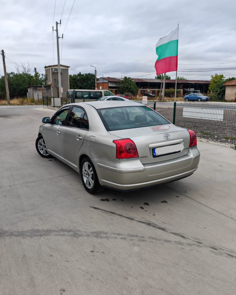 Toyota Avensis, снимка 3 - Автомобили и джипове - 51853832