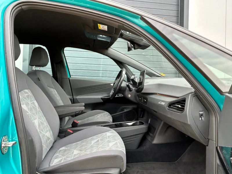 VW ID.3 1st Edition 58 kWh 2020, снимка 9 - Автомобили и джипове - 52040399