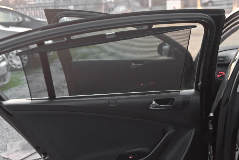 VW Passat 2.0tdi 6sk Top, снимка 13 - Автомобили и джипове - 53114954