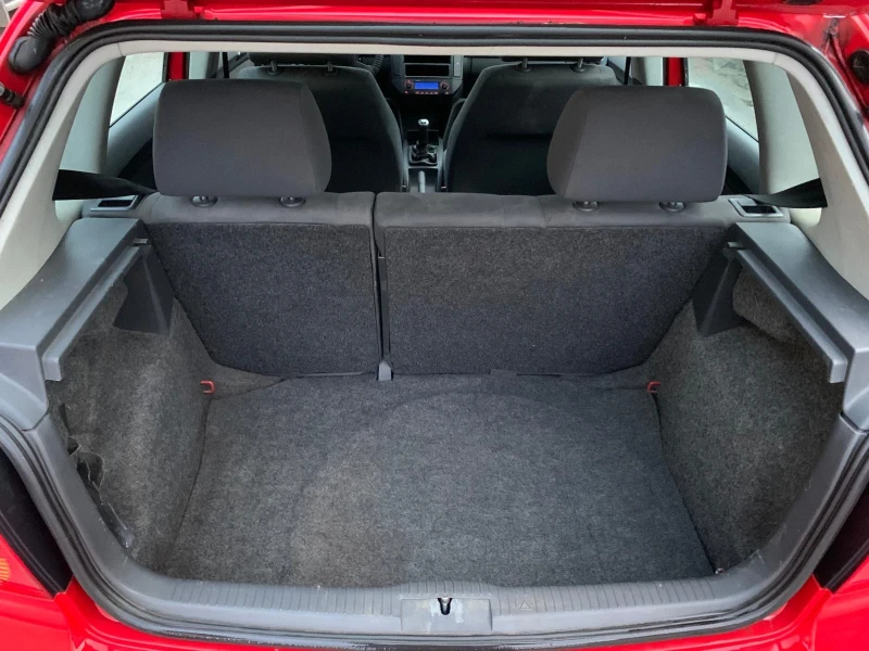 VW Polo Diesel Climatronik , снимка 9 - Автомобили и джипове - 53276084