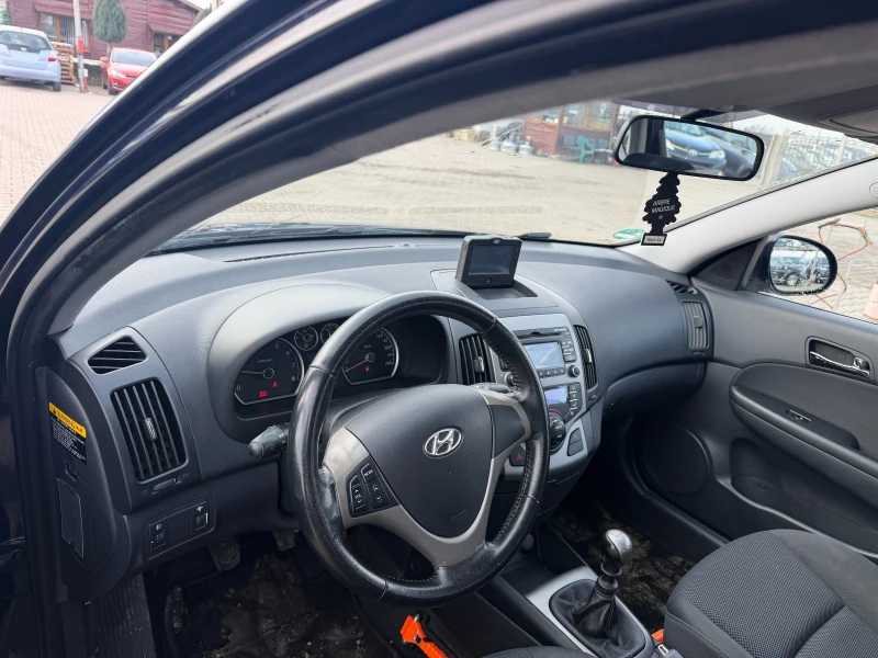 Hyundai I30 1.6i NAVI EURO 4, снимка 11 - Автомобили и джипове - 53354216