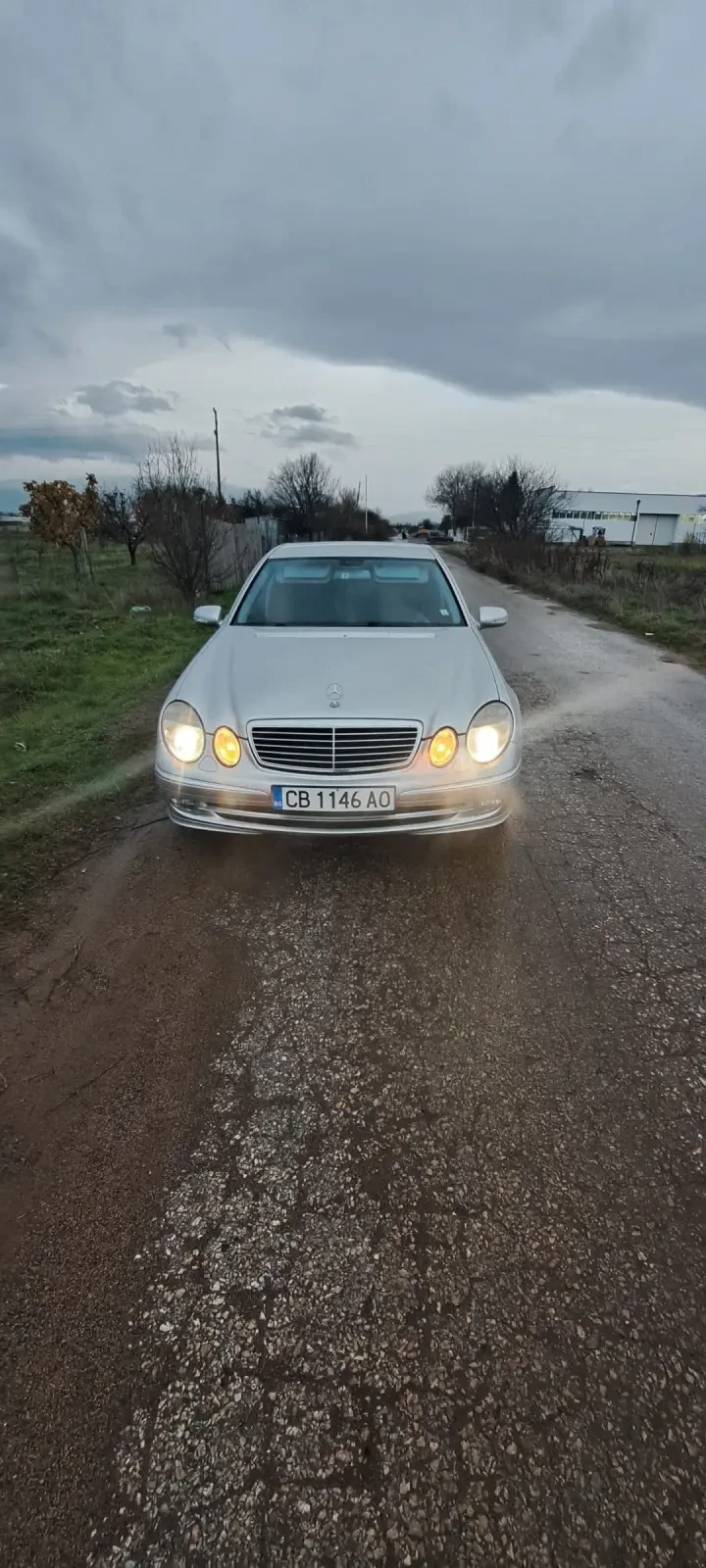 Mercedes-Benz E 270  - изображение 6