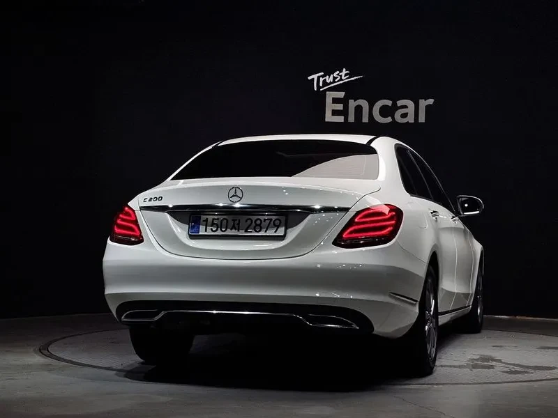 Mercedes-Benz C 200 Avantgarde, снимка 4 - Автомобили и джипове - 55739872
