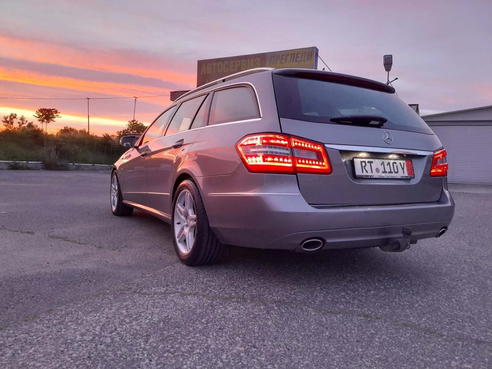 Mercedes-Benz E 350  - изображение 6