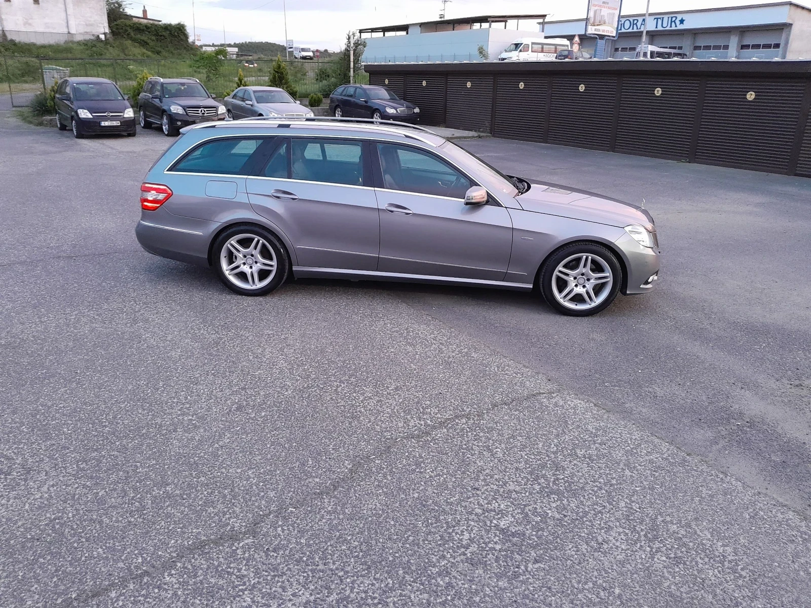 Mercedes-Benz E 350  - изображение 8
