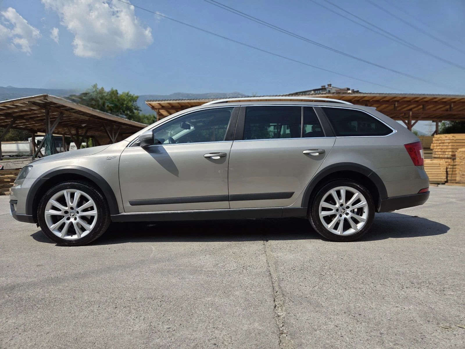 Skoda Octavia Scout 4x4 TOP FULL - изображение 5
