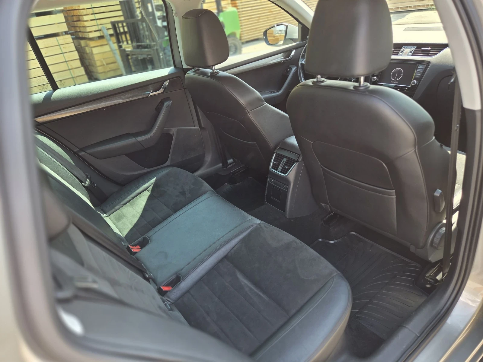 Skoda Octavia Scout 4x4 TOP FULL - изображение 9