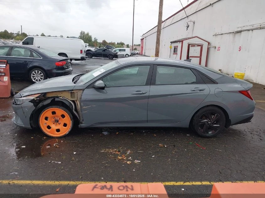 Hyundai Elantra 2.0L I-4 DOHC, VVT, 147HP Front Wheel Drive | Mobile.bg   7