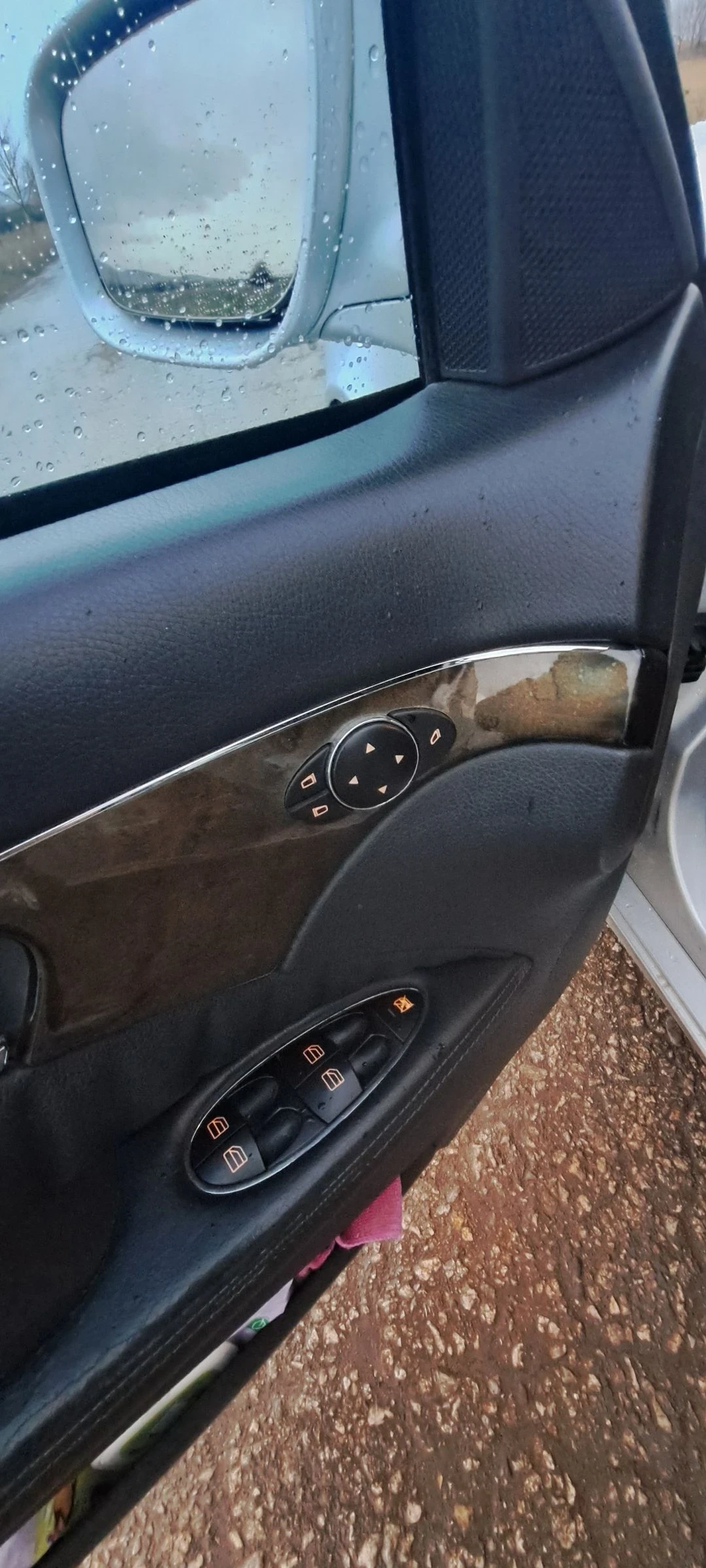 Mercedes-Benz E 270  - изображение 8