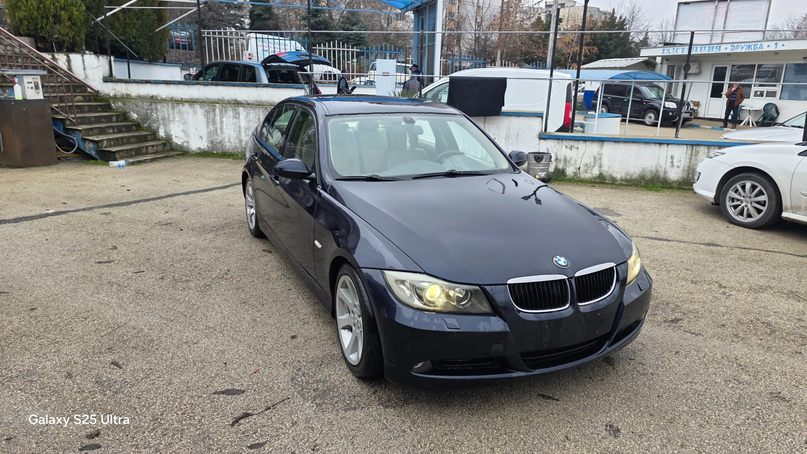 BMW 320 2.0d - изображение 8