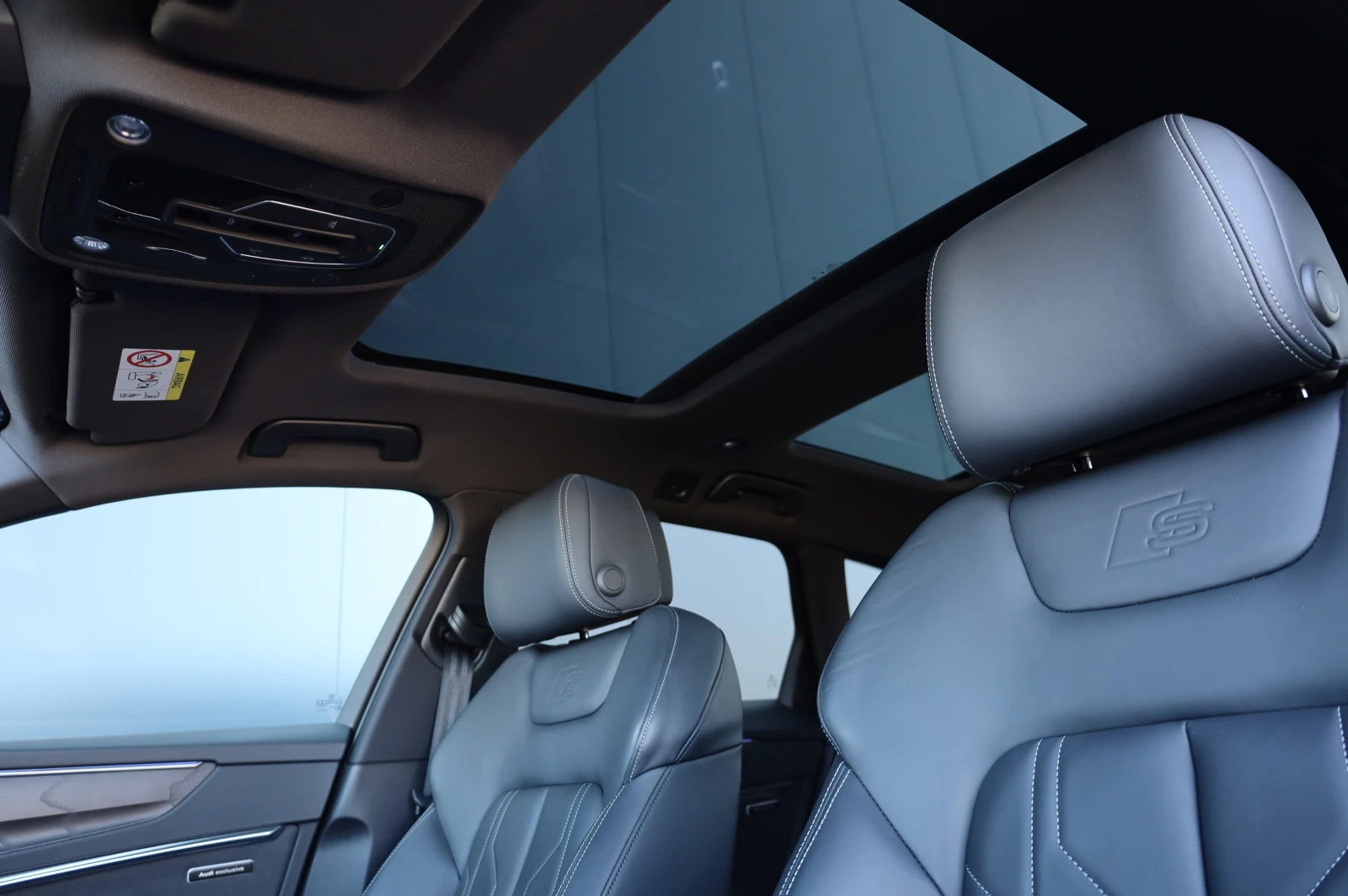 Audi S6 AUDI EXCLUSIVE* HD MATRIX LIGHTS* B&O* PANO* 360* , снимка 13 - Автомобили и джипове - 53835458