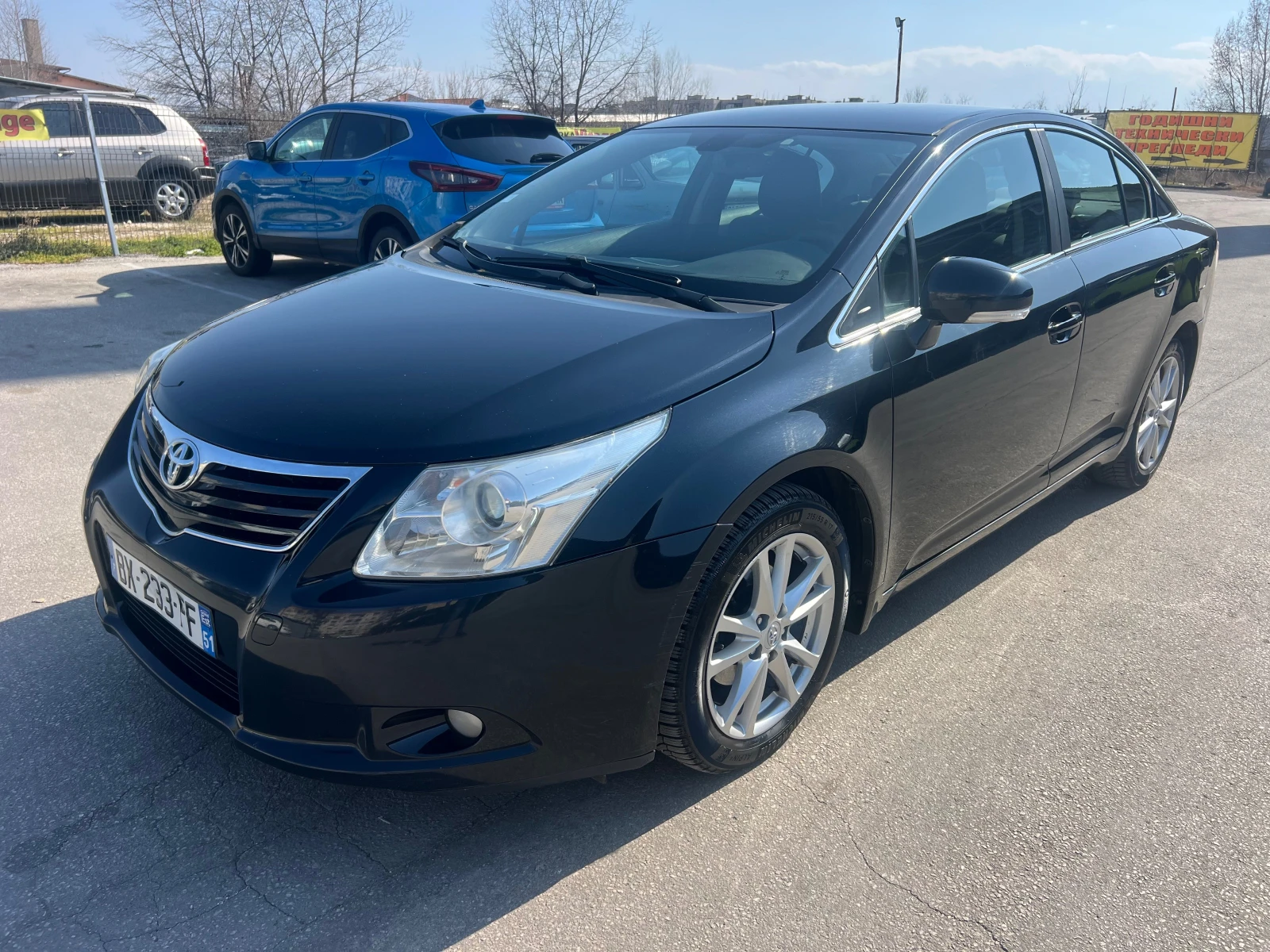 Toyota Avensis 2.0 D-4D CLIMA/NAVI/CAMERA, снимка 9 - Автомобили и джипове - 53867328