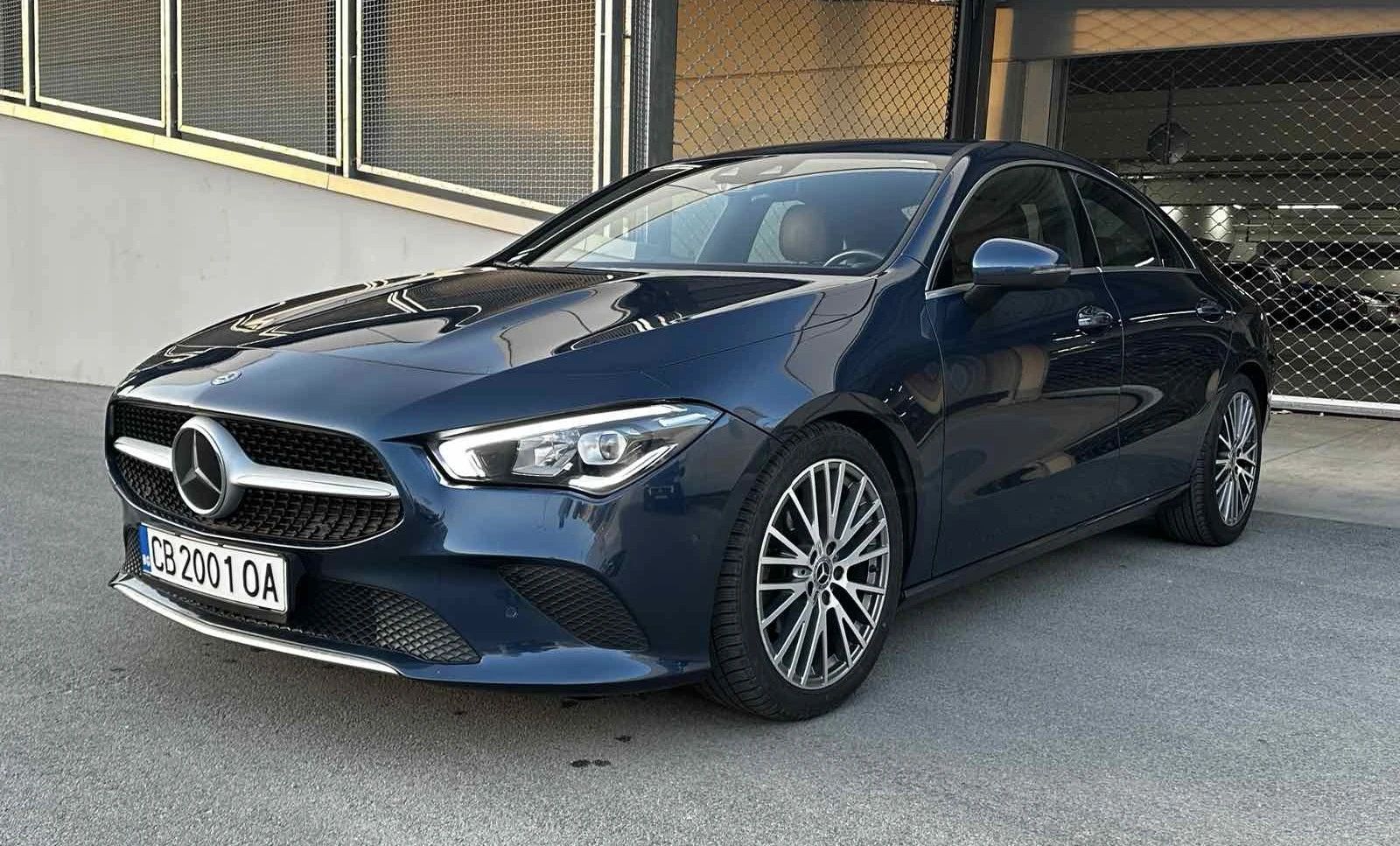 Mercedes-Benz CLA 180 ПЕРФЕКТЕН!/ Ambient light / FULL екстри 