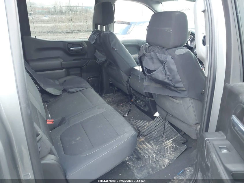 Chevrolet Silverado 2.7l 1500 Ltd 4Wd Short Bed Lt With 2Fl, снимка 8 - Автомобили и джипове - 53906745