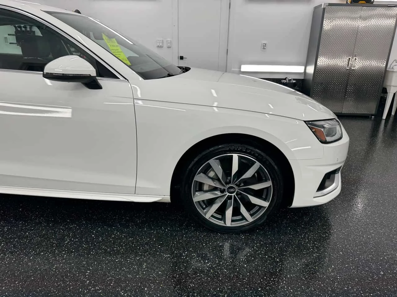 Audi A4 Komfort | DISTRONIC| MATRIX| CARFAX, снимка 3 - Автомобили и джипове - 54001684