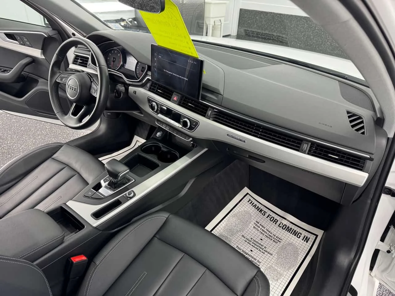 Audi A4 Komfort | DISTRONIC| MATRIX| CARFAX, снимка 7 - Автомобили и джипове - 54001684