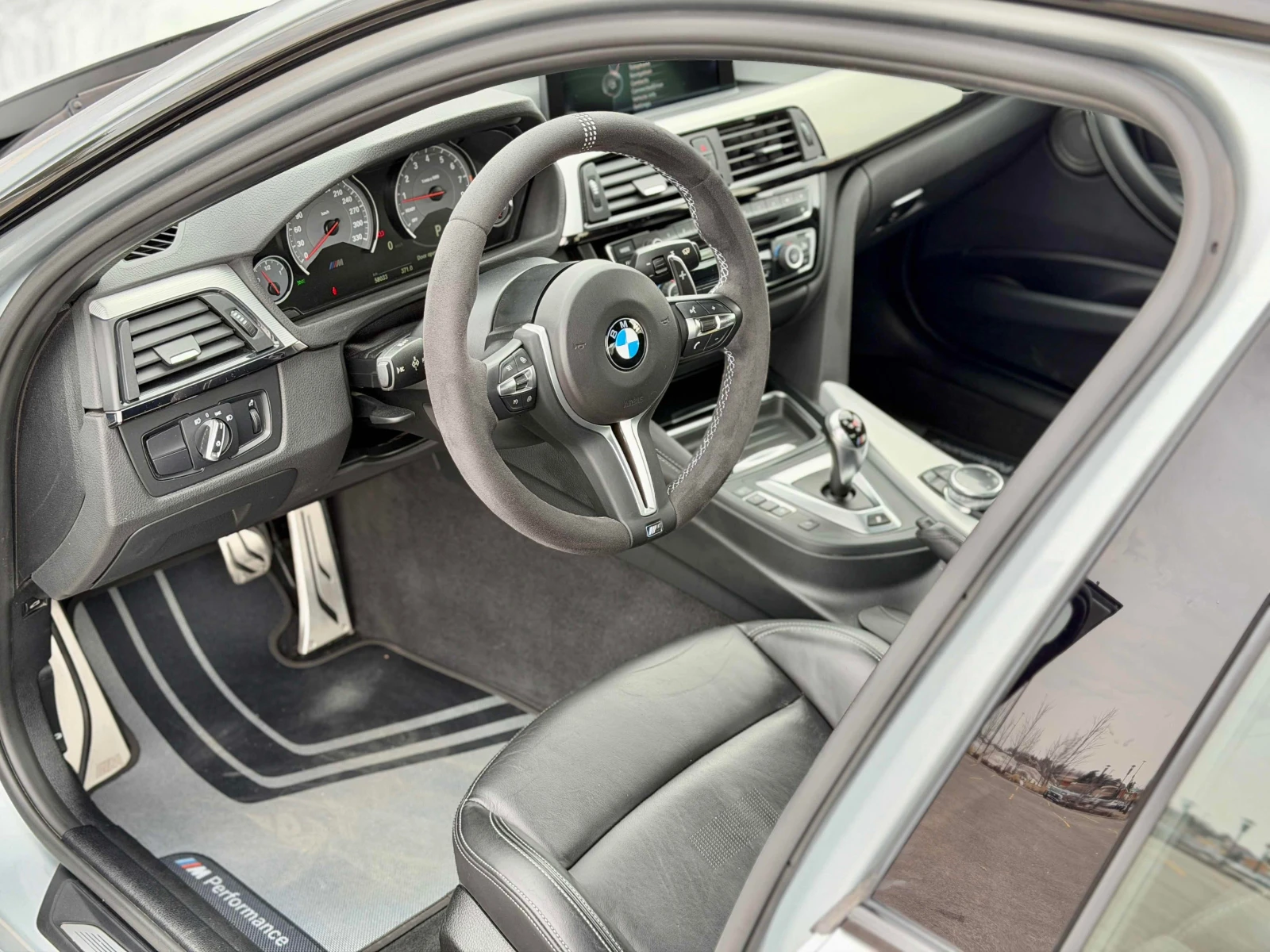 BMW M3 INDIVIDUAL * H&K * HEAD UP * DCT * CARFAX * , снимка 11 - Автомобили и джипове - 54152559