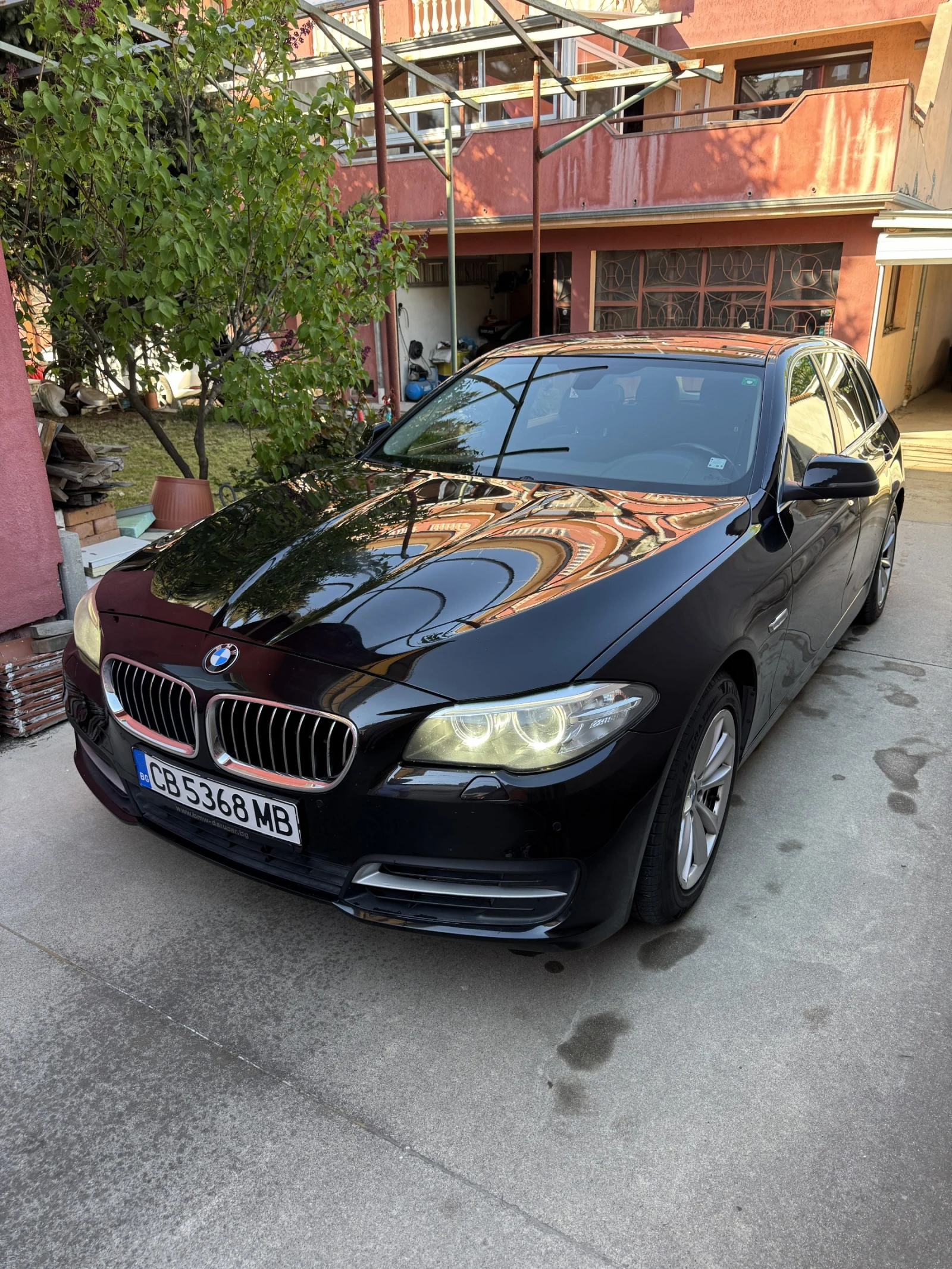 BMW 520 F11, снимка 2 - Автомобили и джипове - 54321549