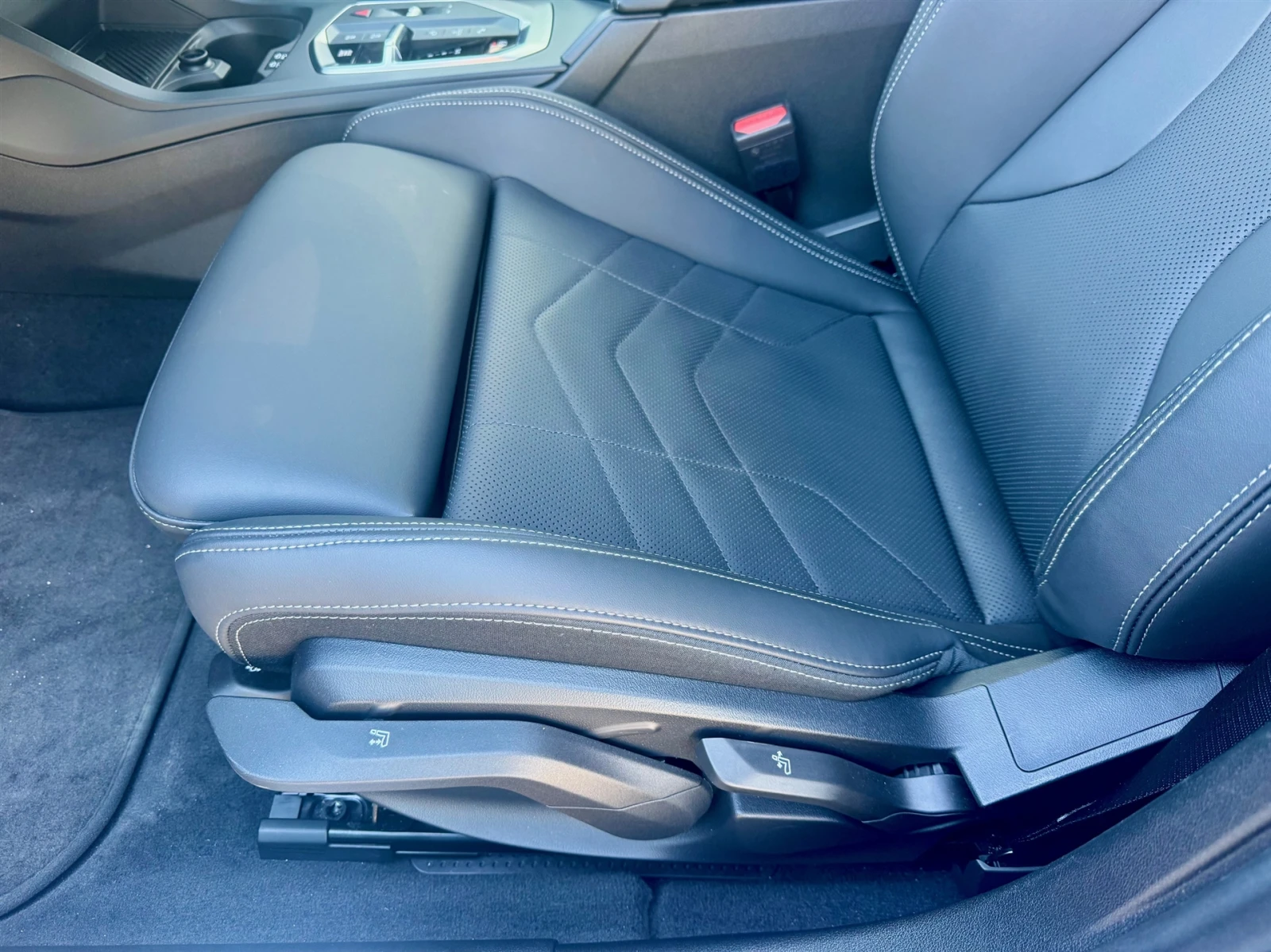 BMW 220 d Gran Coupe, снимка 10 - Автомобили и джипове - 54608274